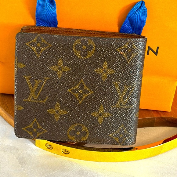 Louis Vuitton Other - Louis Vuitton Nr7 monogram man’s wallet